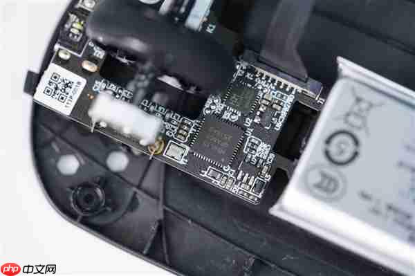 原生级双8K回报率！雷柏VT0无线电竞鼠标图赏