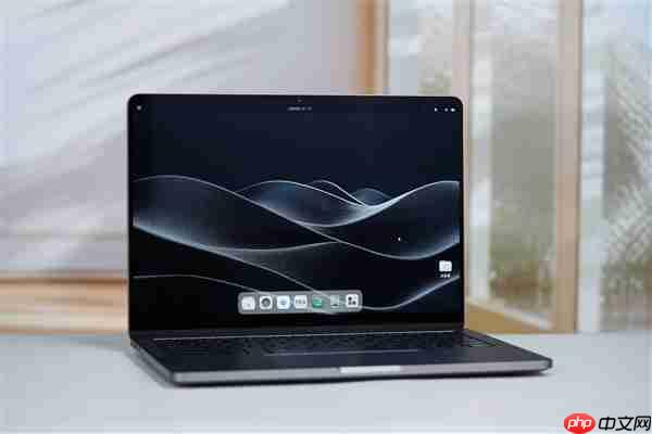 首发自研长江SoC!摩尔线程AIBOOK笔记本图赏