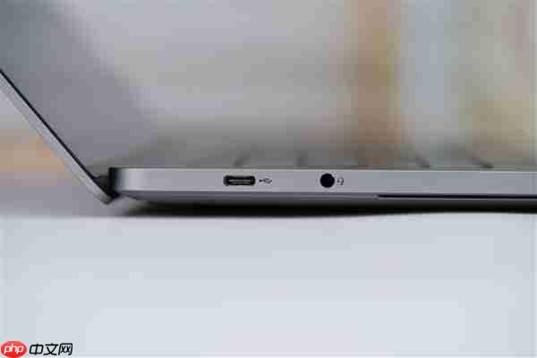 首发自研长江SoC!摩尔线程AIBOOK笔记本图赏