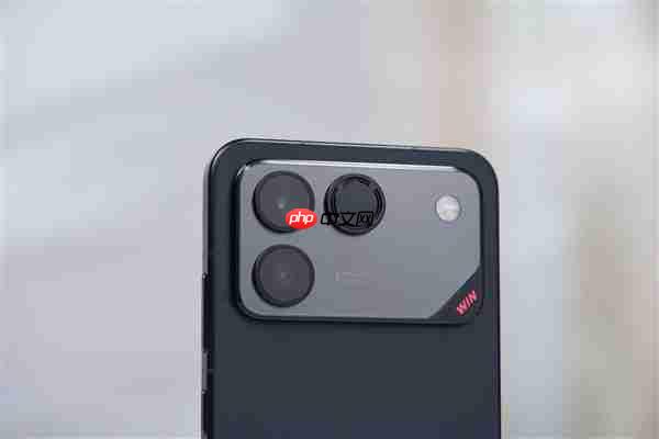 10000mAh巨无霸电池仅2599元起！荣耀WIN RT图赏