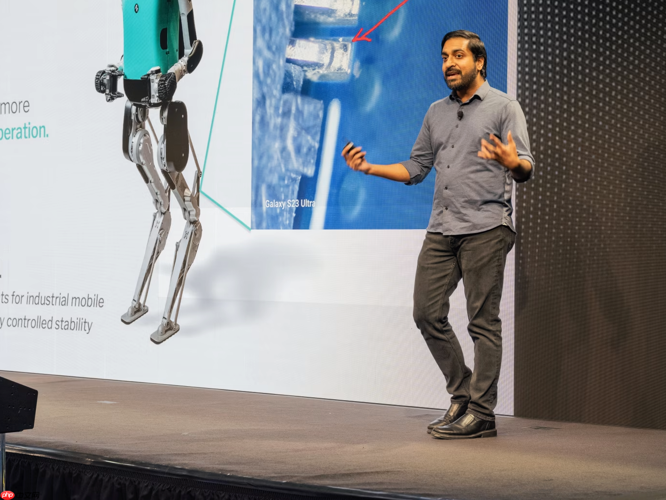 马斯克疯狂鼓吹:投资者涌进人形机器人赛道,创业者警告技术成熟度被高估