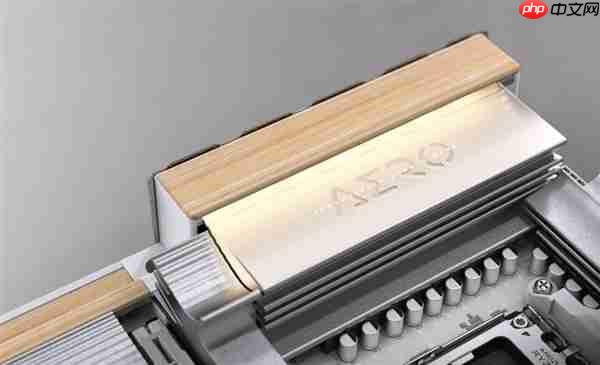 主板用上木头、皮革:技嘉X870E AERO X3D WOOD开售!定价3999元