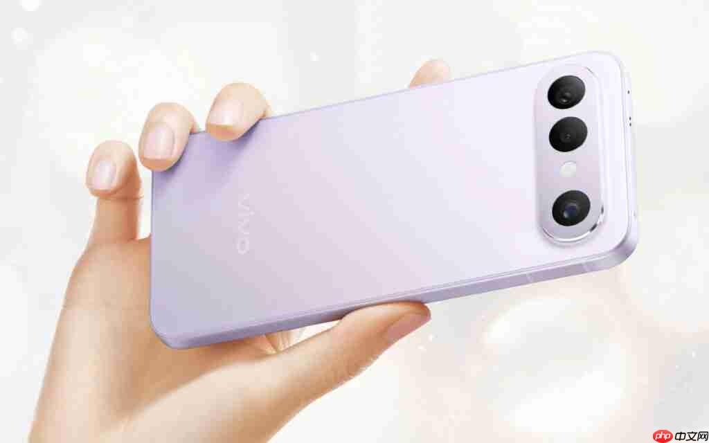 vivo S50 Pro mini / vivo S50 影相手机国行发布！细屏都有潜望长焦三镜、配 8G5 有大电池入场呢个价