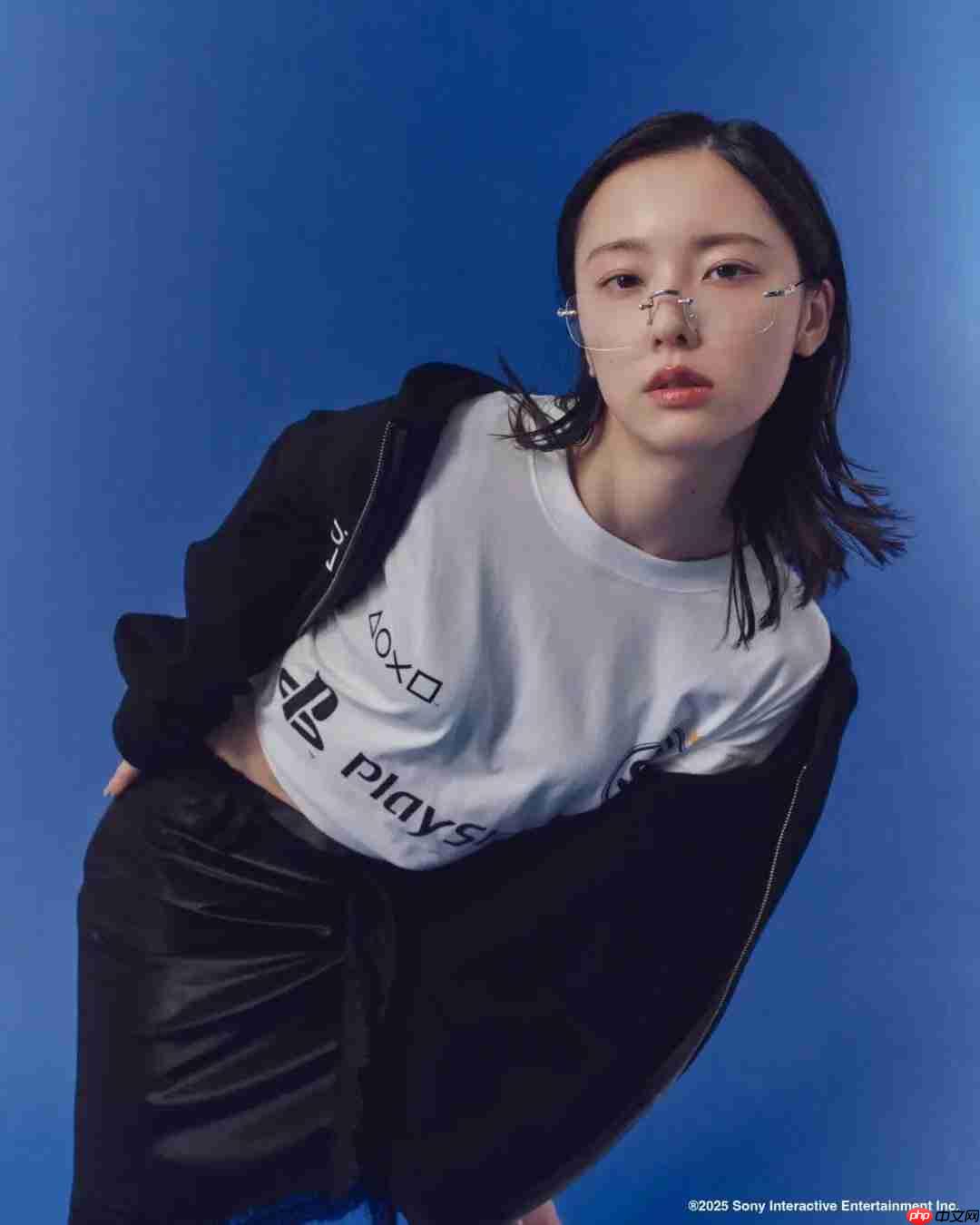 买PS5的钱回来了！ 《寂静岭f》主演加藤小夏成为PS品牌大使并发布品牌服装靓照
