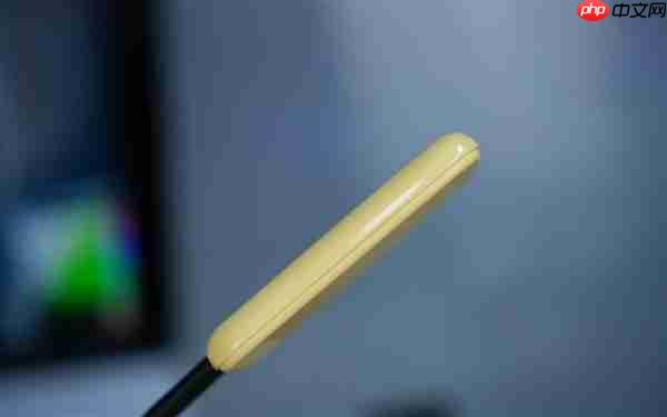 可磁吸绝配iPhone!长江存储致态灵潮流版移动SSD 2TB图赏