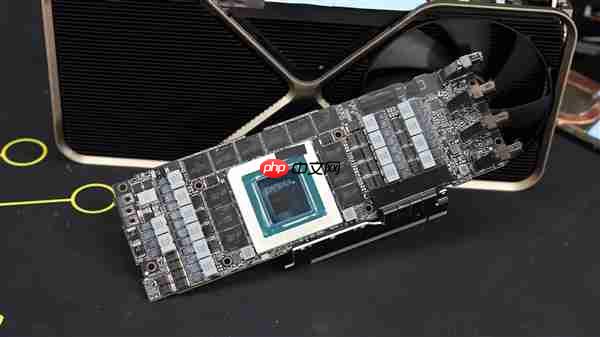 NVIDIA从未发布的900W显卡Titan Ada！被大神拆解了