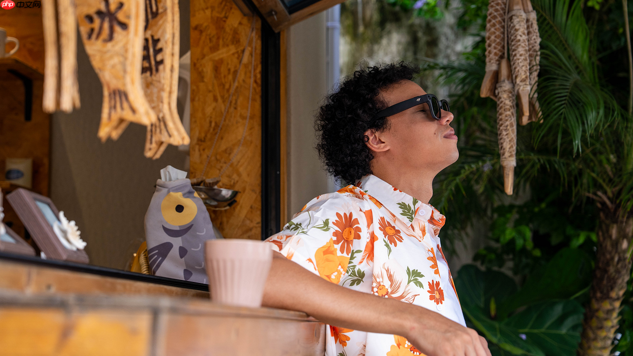 大朋AI眼镜发布三个月:首批售罄、海外订单增长,AI轻穿戴加速走向大众