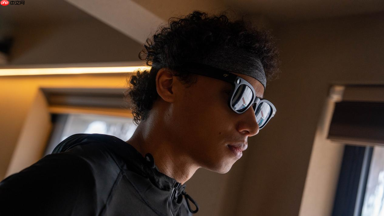 大朋AI眼镜发布三个月:首批售罄、海外订单增长,AI轻穿戴加速走向大众