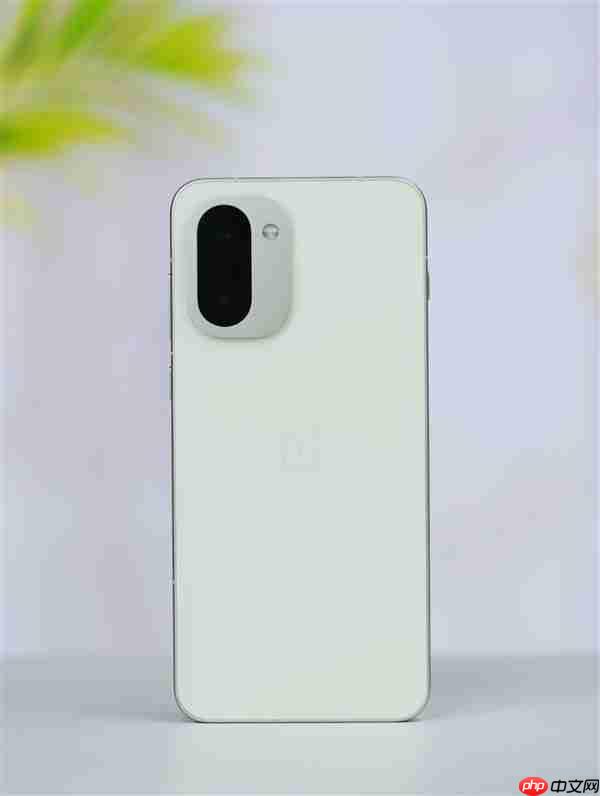 全球首发第五代骁龙8！一加Ace 6T图赏