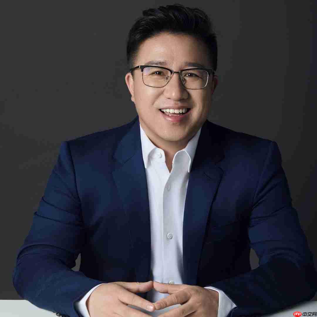 消息称原极氪汽车首席品牌官关海涛重返荣耀,主要负责海外市场