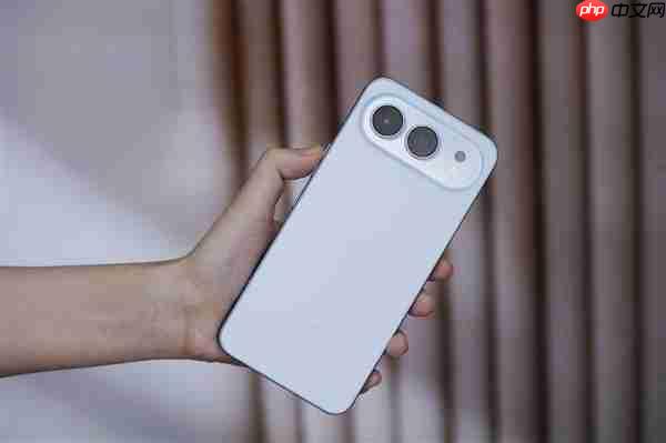 全新横向跑道式设计!荣耀500系列图赏