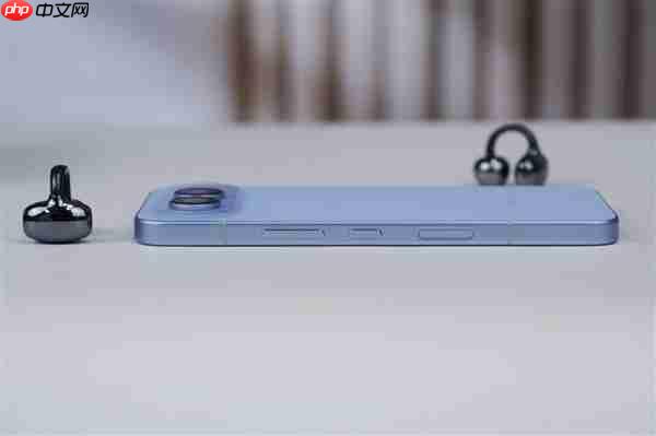 全新横向跑道式设计!荣耀500系列图赏