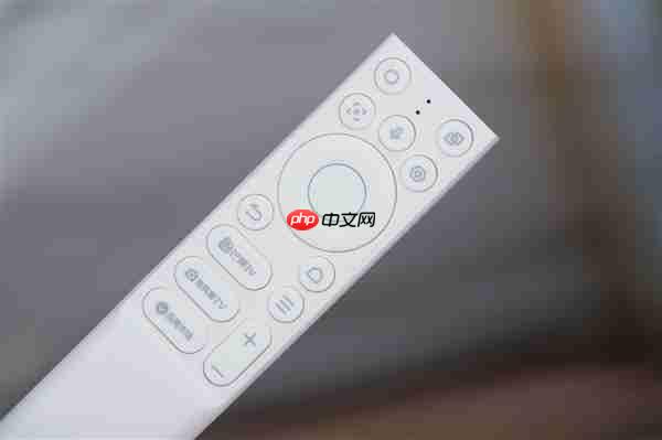 哈曼联名+1000 CVIA流明!哈趣投影H3 Ultra图赏