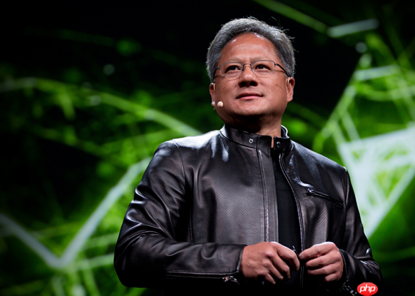 黄仁勋回应Blackwell芯片售罄：需求超预期 但备货充足