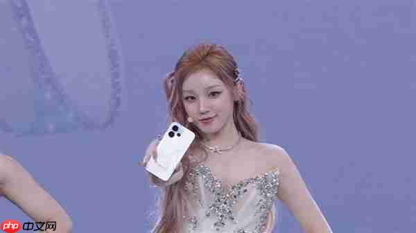 宋雨琦惊喜亮相OPPO Reno15发布会：美到溢出屏幕