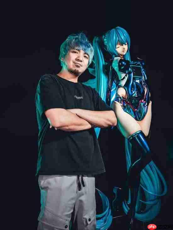 你就是歌姬！中国台湾博主自制等身初音未来电竞主机