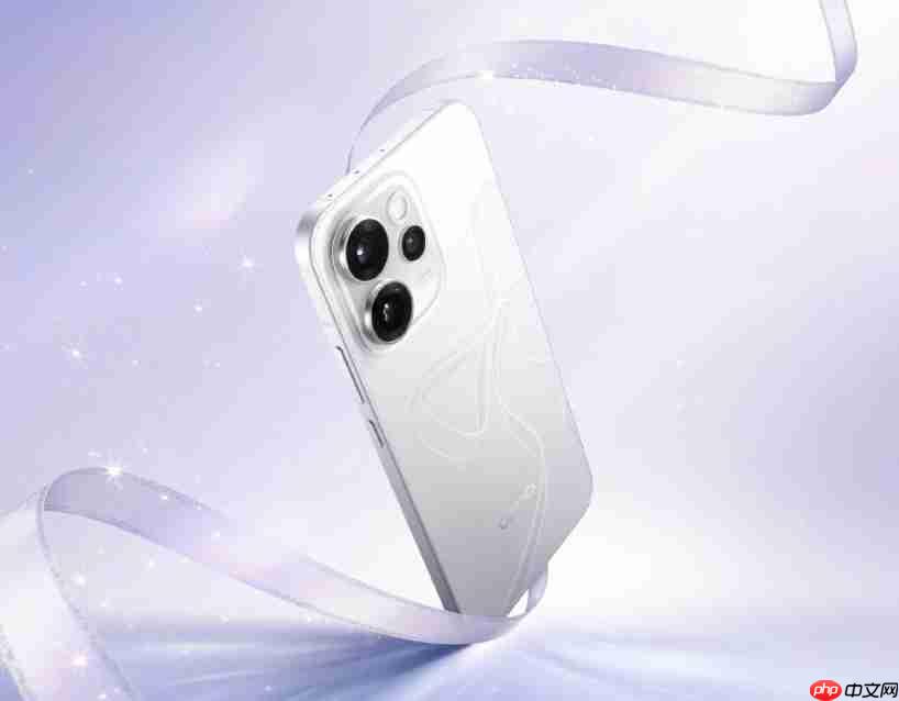 OPPO Reno15系列发布会11月17日举行,以“星光蝴蝶结”点亮蓉城夜空