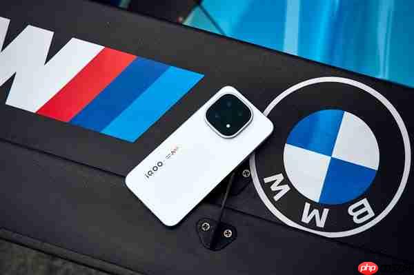 小屏用户又多了个选择！iqoo杀入小屏旗舰赛道