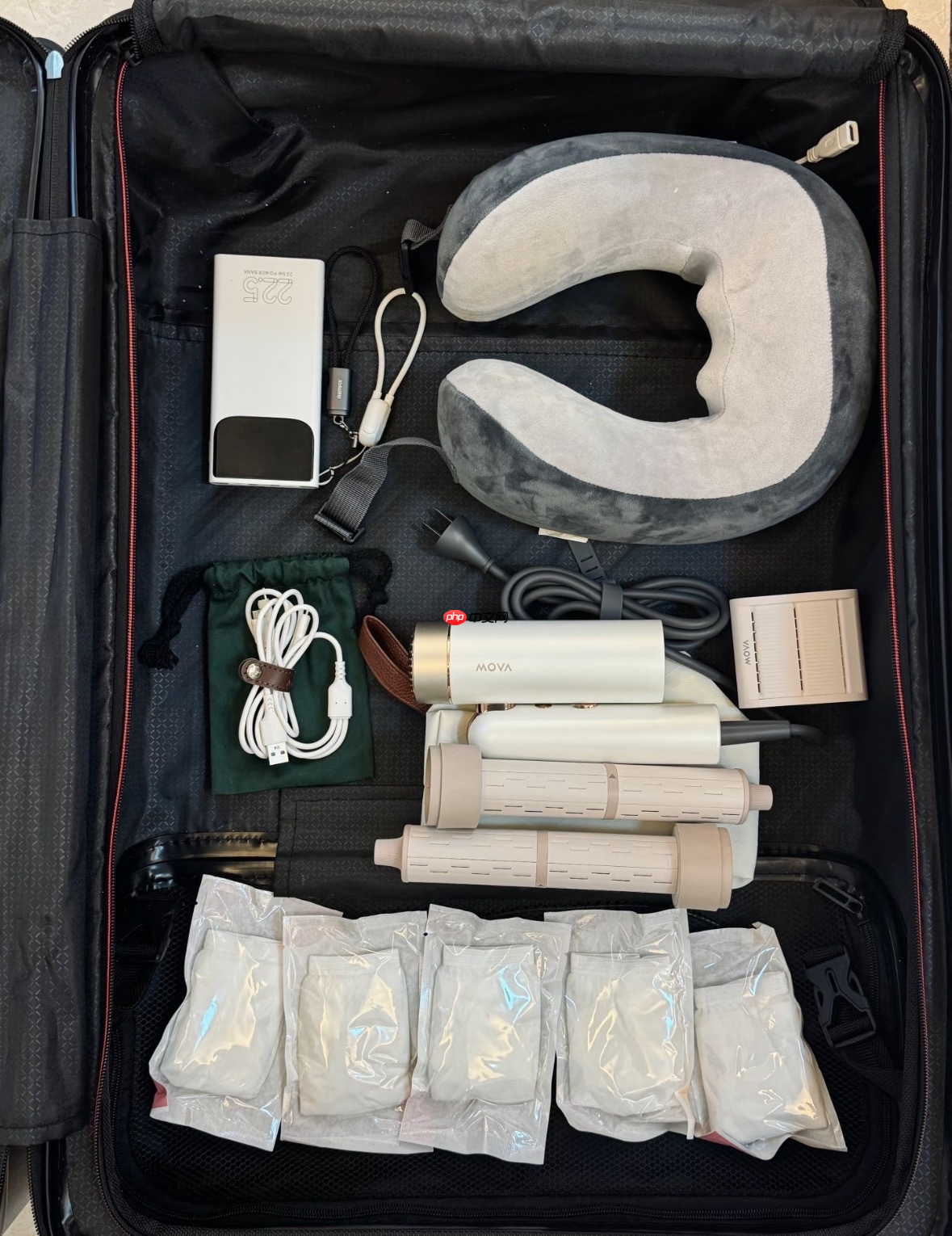 告别笨重!MOVA口袋折叠吹风机竟然还能这么玩?