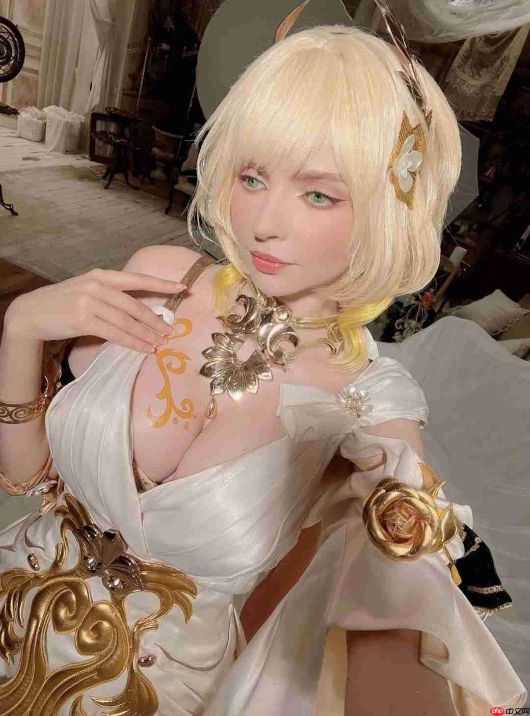 又大又白！艾什莉体模Cos《妮姬》莉贝雷利奥