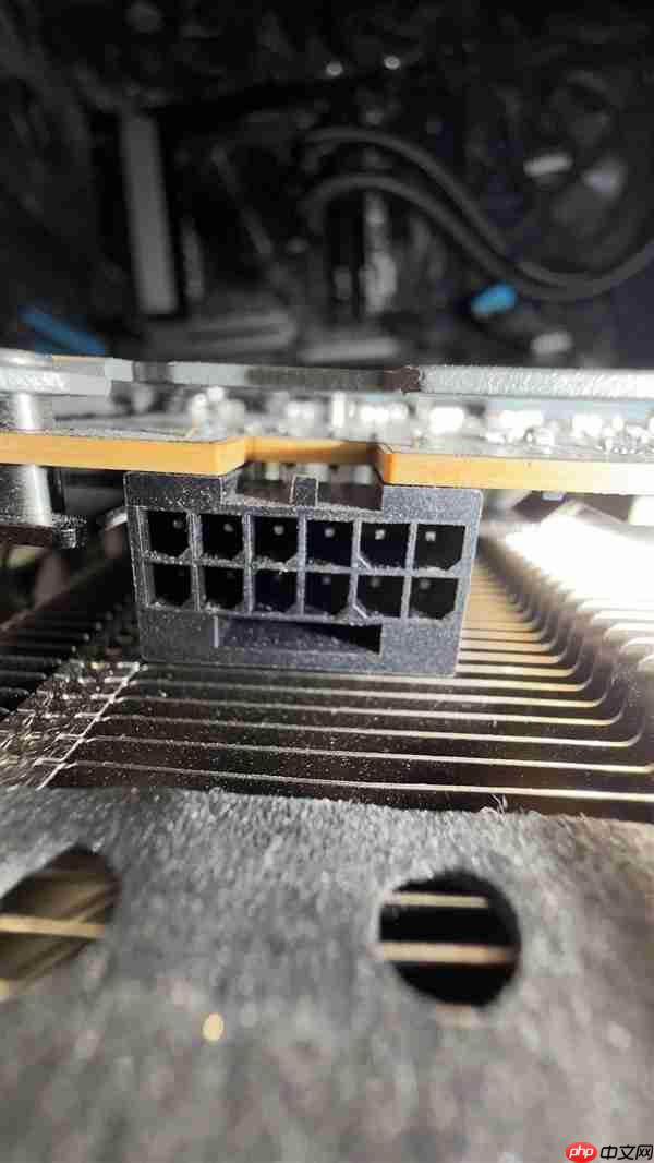 问题太多了！RX 9070 XT显卡12V-2x6接口又烧毁