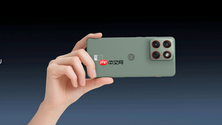 联想moto X70 Air AI手机正式发布：有AI的Air，无感轻薄不妥协