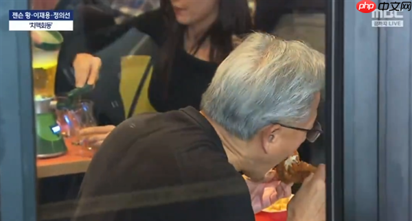 时隔15年访韩 黄仁勋与三星李在镕、现代汽车郑义宣吃炸鸡、喝交杯酒