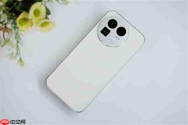 全球首发理光GR影像!真我GT8 Pro图赏