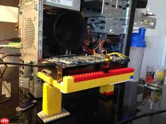 网友晒显卡支架：诺基亚怒顶显卡