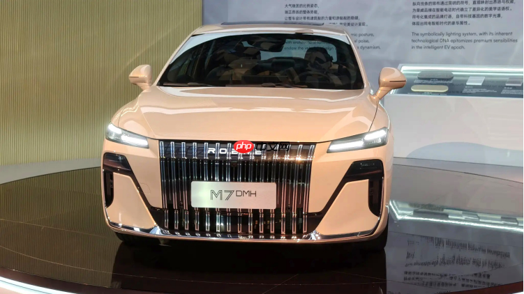 2025插电混动新能源选购指南,这款车为啥是10万级优选