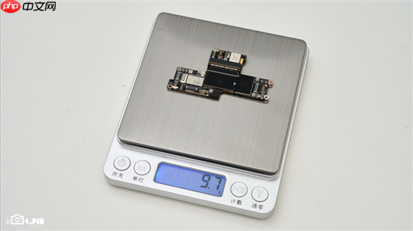 拆完iPhone Air后 我觉得苹果还有牙膏能挤