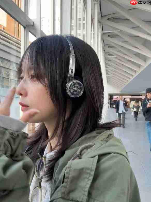 《寂静岭f》女主脸模晒近照 清新造型展现反差魅力