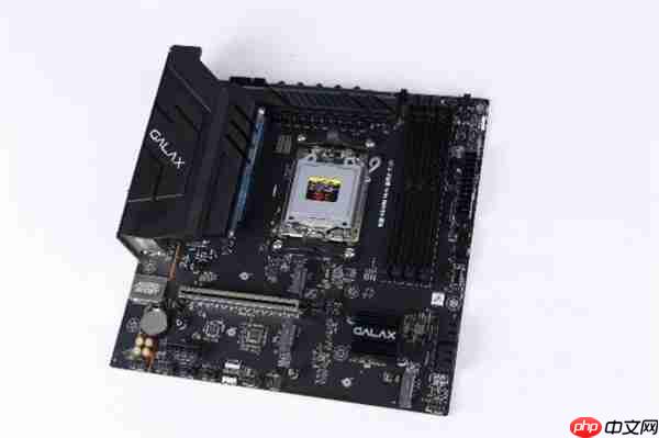 中端装机新方案!影驰联盟 B650M Wi-Fi 黑武士 PLUS 主板评测