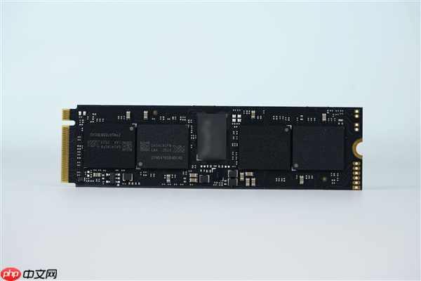 疾速6000MB/s!长江存储致态小翼e7 1TB SSD图赏