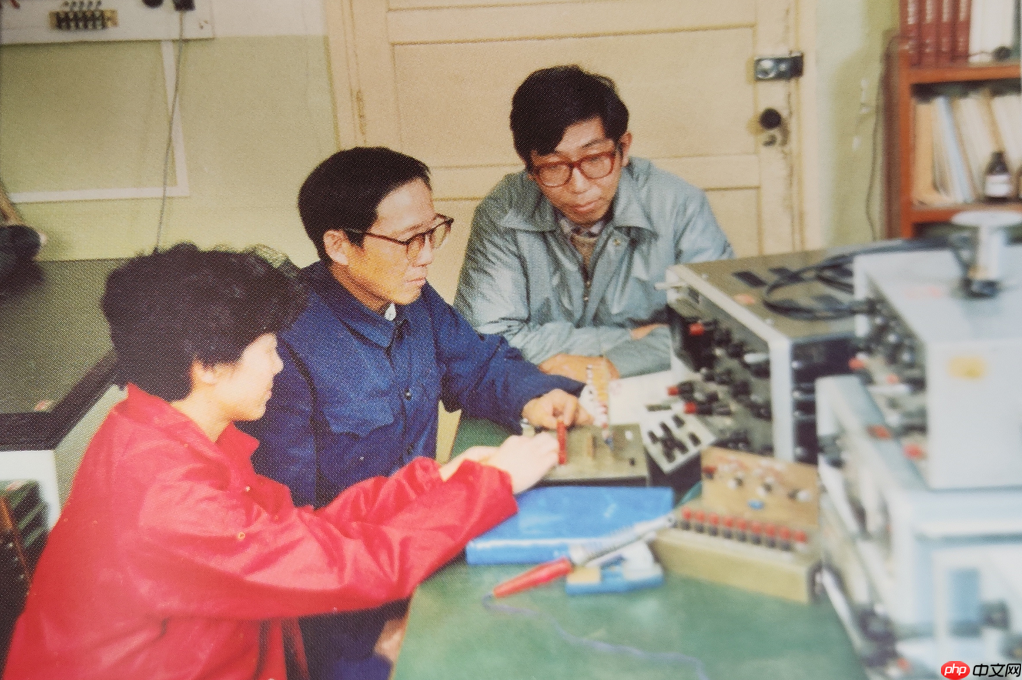 图文并茂,3 分钟看完“小破邮”的 70 年发展史