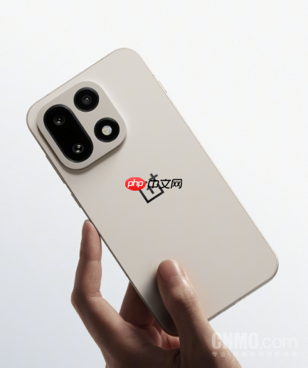 一加官宣一加15与Ace 6将双舰齐发 李杰：明天见