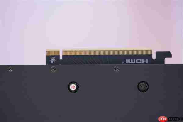 史上唯一单槽 2cm极致超薄！影驰RTX 5060 Ti无双MAX图赏