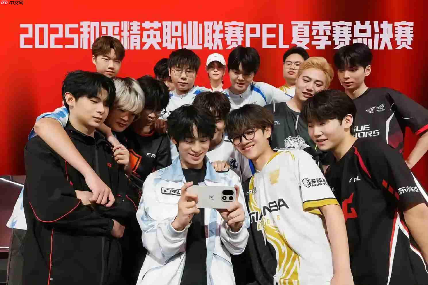 一加15官宣：首批搭载第五代骁龙8至尊版芯片