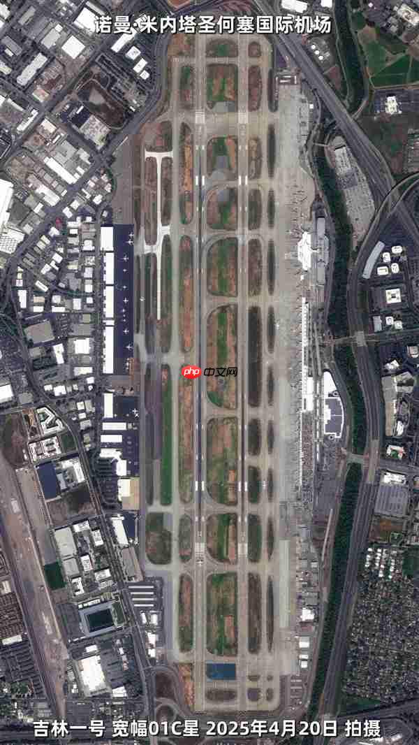 从太空看NVIDIA的 “奋进号” 总部:无处不在的三角形