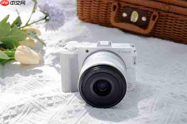 2025视频机首选:佳能R50V 6K 超采样+竖屏优化 创作者的双修神器