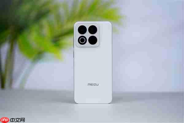 行业唯一四等边白面板!魅族22图赏