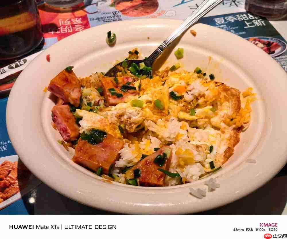 华为Mate XTs体验：降价2000元反而更强了，三折叠实用的开端？