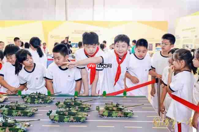 “国防第一课”双线教育行动在京举办  创新形式深化青少年国防教育