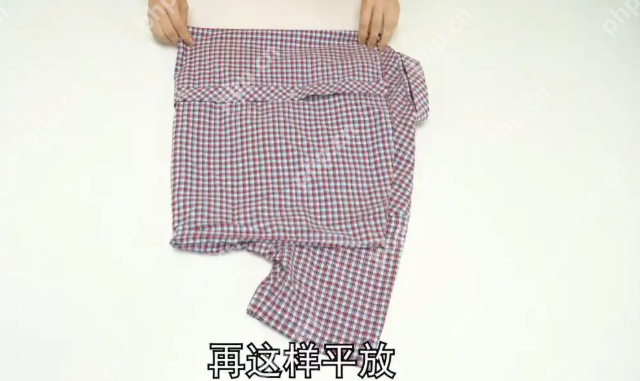 3秒叠好一件T恤？学会这个“两线三点”法，你也能成为收纳达人 - php中文网