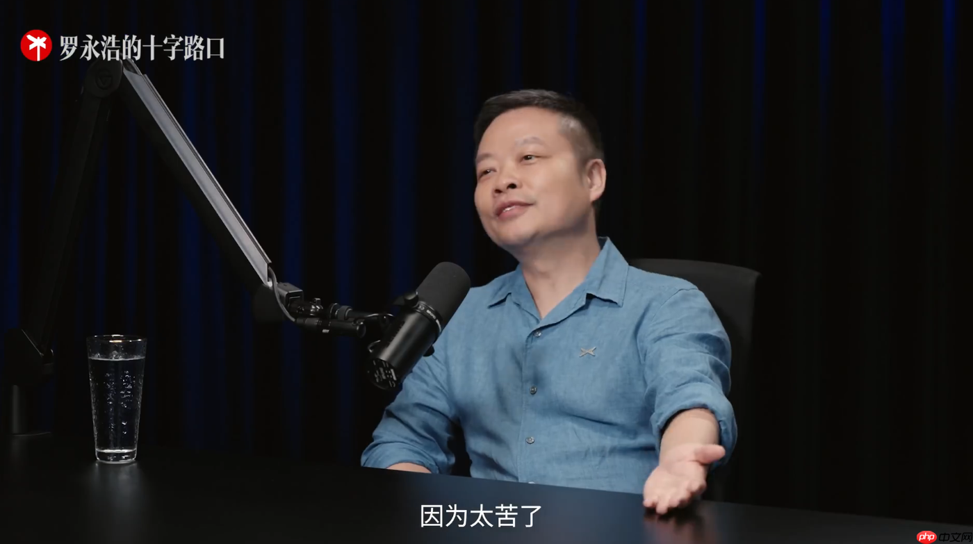 何小鹏称自己是特斯拉中国首批车主，雷军曾劝他不要造车