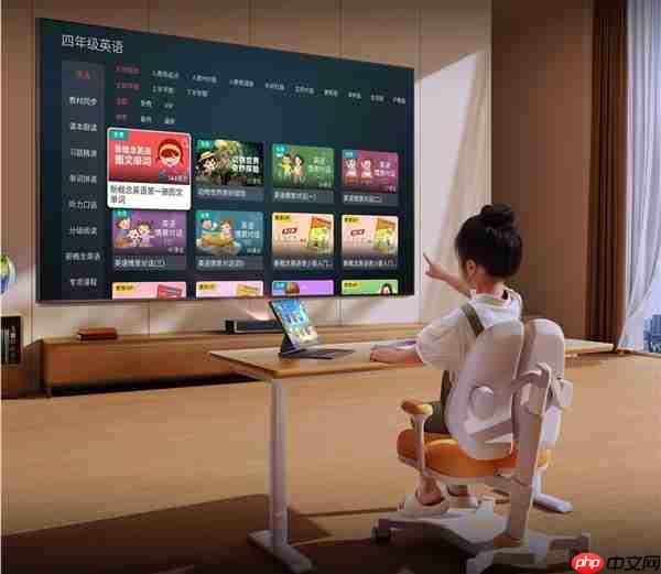 暑假迎来儿童近视高发期 专家建议:百吋激光电视0蓝光护眼值得考虑