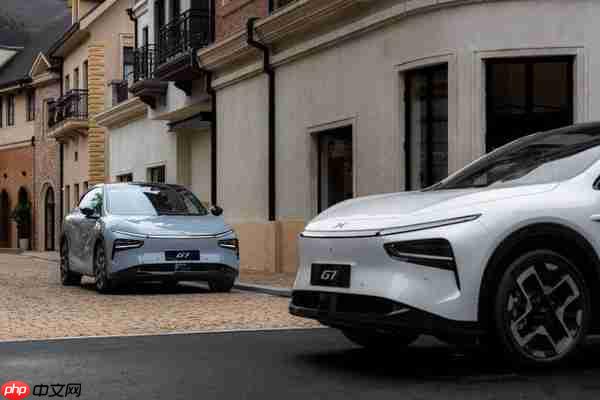 从AEB口水战到HUD小伙伴 小鹏和华为咋就在一起了?