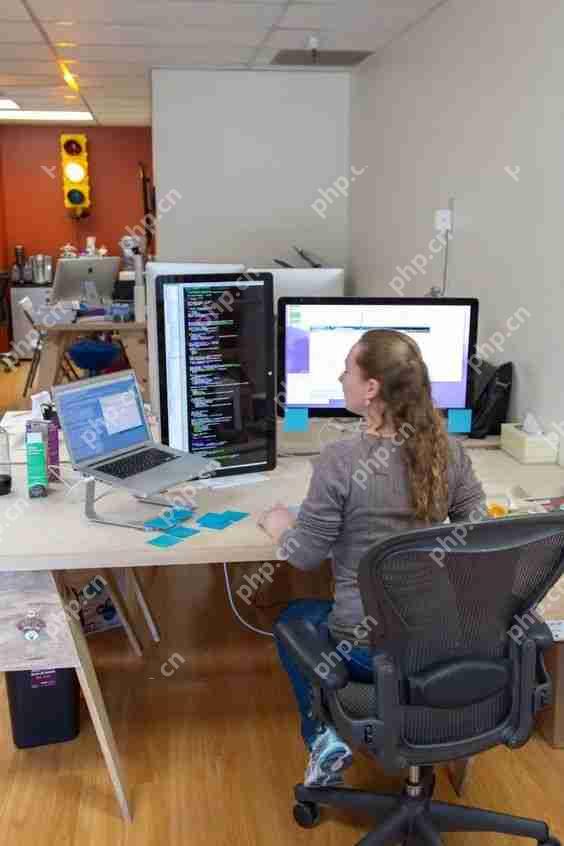 晒一波工程师的工位，你喜欢哪种？