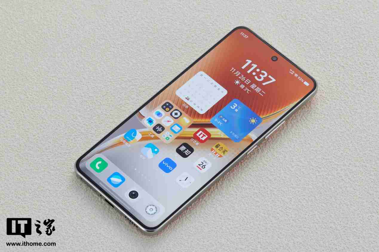 中国信通院:2024 年 11 月国内市场 5G 手机出货量 2731.9 万部同比增长 0.8%,占比 92.3%