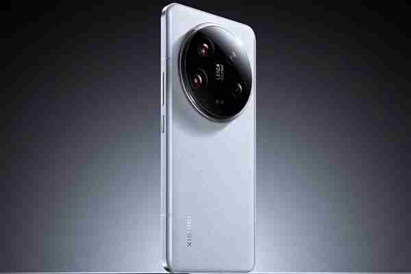 卢伟冰：小米15 Ultra没有延期 一切尽在掌握